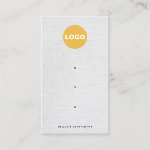 Tre 3 Hål Stud Earring Visning Grått Linen Logotyp Visitkort