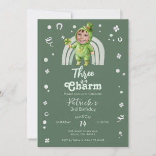 Tre är en charm Shamrock Alla åldrar Födelsedagsfo Inbjudningar
