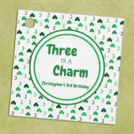 Tre är en charm St patrick's day 3:e födelsedagen Gåvor Etiketter