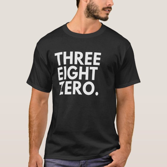 TRE ÅTTA ZERO Area Code 380 Columbus OH Ohio US T Shirt (Framsida)