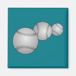 Tre basebollar magnet