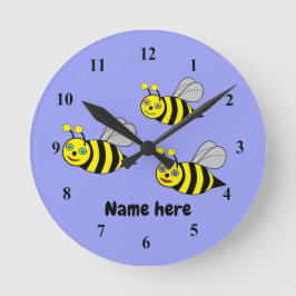 Tre bin på en blå akrylväggklocka rund klocka