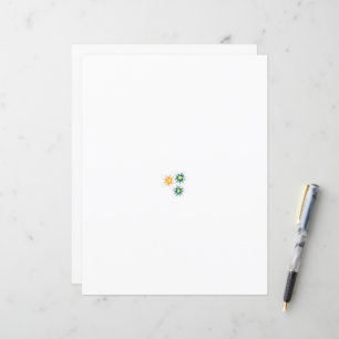 tre blommor med grönt och orange