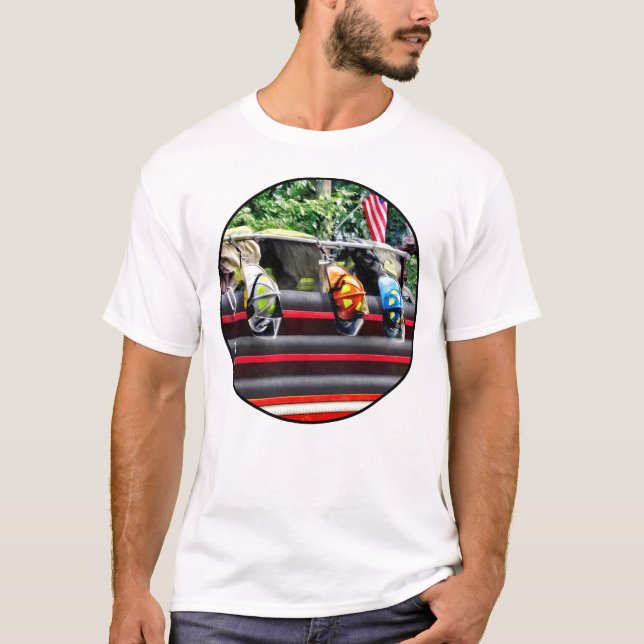 Tre brandhjälmar i Lastbil T Shirt (Framsida)