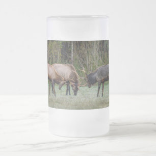 Tre Bull Elk Fight Frosted Mugg