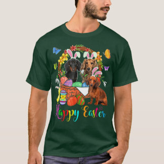Tre Bunny Dachshund Hundar i Påskägg Basket T Shirt