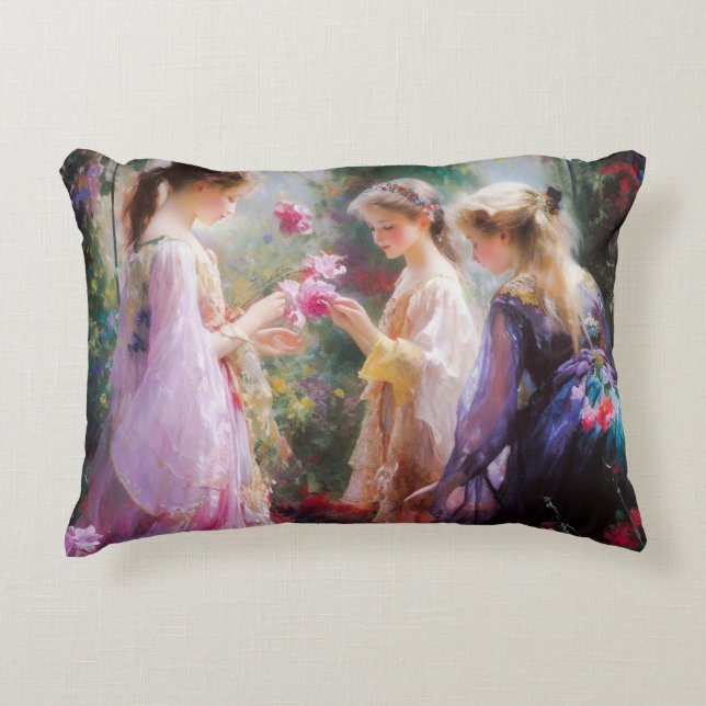 Tre flickor som leker i en trädgård  prydnadskudde (Framsidan)