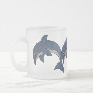 Tre Frosted Glitter tittar på jumping Blue Dolphin Frostad Glasmugg