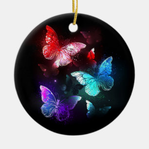 Tre Glowing Butterflies på nattbakgrund Julgransprydnad Keramik