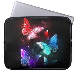 Tre Glowing Butterflies på nattbakgrund Laptop Fodral