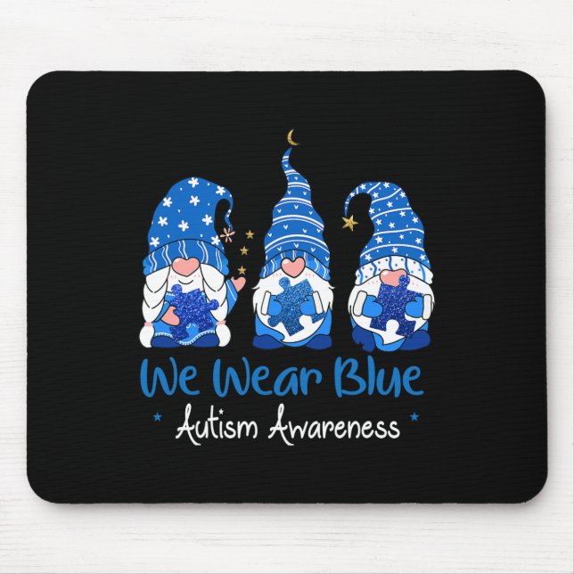Tre Gnomes Holding Blue Puzzle Autism Awareness Musmatta (Framsidan)