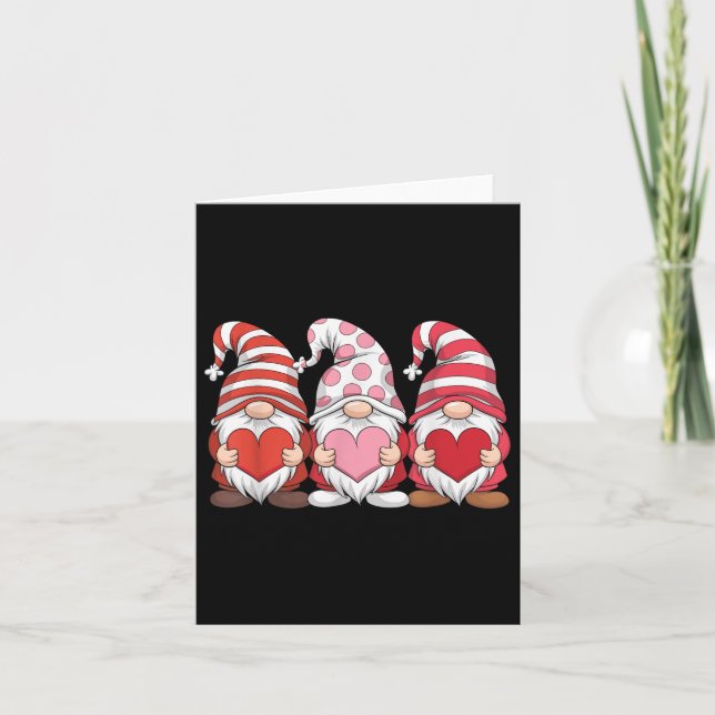 Tre Gnomes som håller Valentines day i hjärtat för Kort (Framsida)