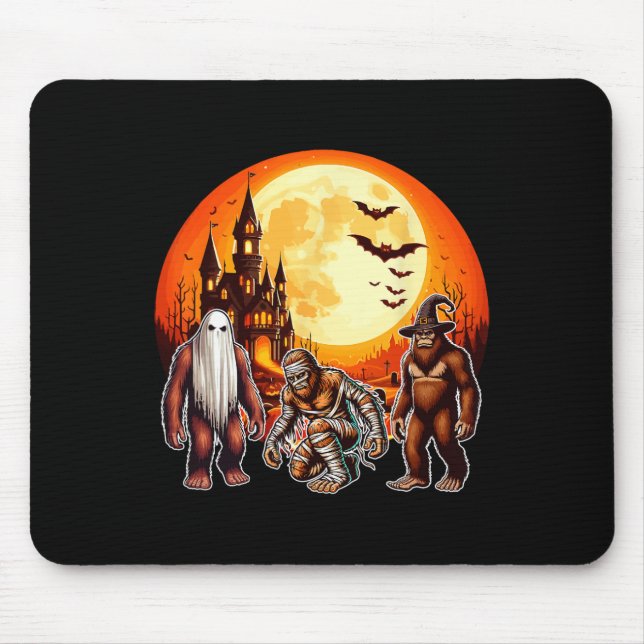 Tre Halloween Bigfoots Horror Boo Ghost Witch Mu Musmatta (Framsidan)