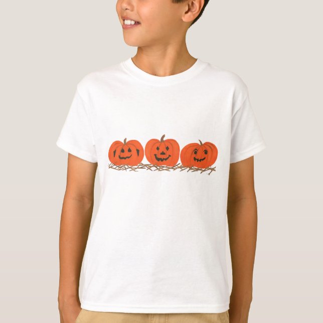 Tre happy halloweenpumpor som sitter i sugrör tröja (Framsida)