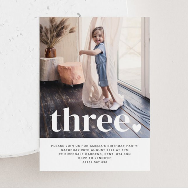 Tre hjärtfoto - första födelsedagsinbjudan inbjudningar (Skapare uppladdad)