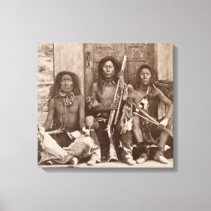 Tre indiska indiankrigare som fotograferas av canvastryck