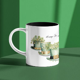 Tre irländska St patrick's day Leprechaun Hats Två-Tonad Mugg