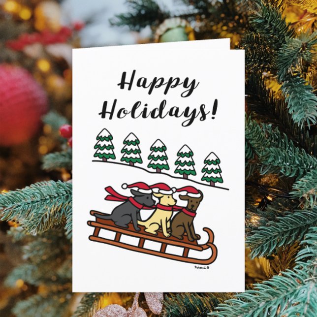 Tre Labradorer Slädar Glidande Goda Helger Helgkort (Three Labradors Sled Sliding Design Happy Holiday Card for Labrador Owners.  Snow white Background.)