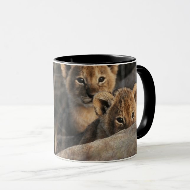 Tre lejonungar med mamma mugg (Framsida höger)