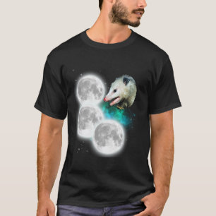 Tre Månar, Opossum-Konstig, förkortad minnespoäng  T Shirt
