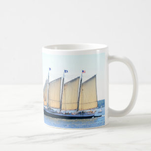 tre-masted schoonersegling kaffemugg