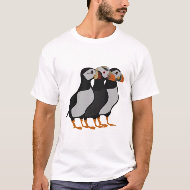 Tre obehagliga Puffin-Tecknader stående tillsamman T Shirt (Framsida)