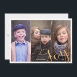 Tre Photo Collage Guld Joy jul Photo Julkort<br><div class="desc">En 3-fotokortsdesign i klass helgdag,  med "Joy" i faux foil guld/koppar. Kortets baksida innehåller vitt rand med anpassningsbarnas bakgrund färg.</div>