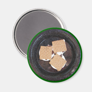 Tre S-morer på en campingplatta Magnet