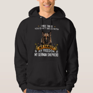 Tre saker du inte bråkar med tyska schäferhundar hoodie
