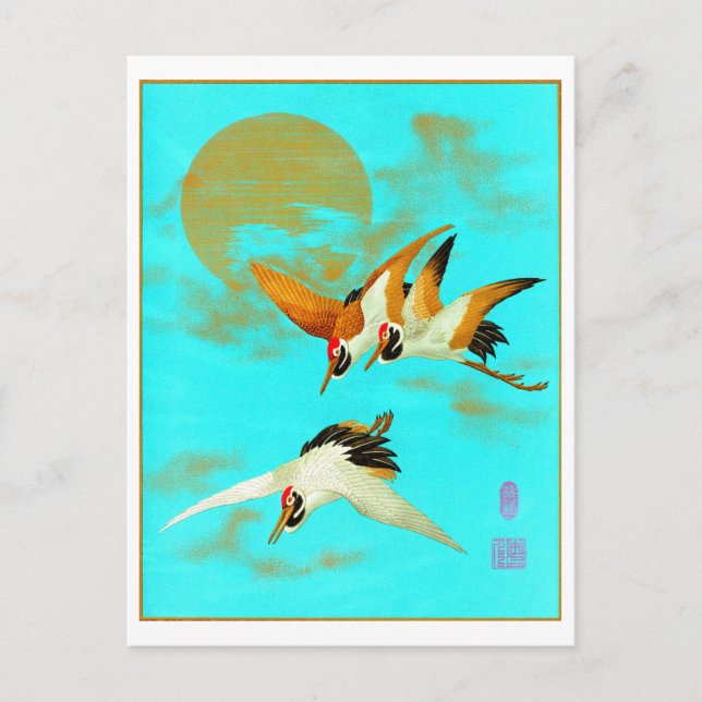 Tre saruskran som flyger framför måne vykort (Framsida)