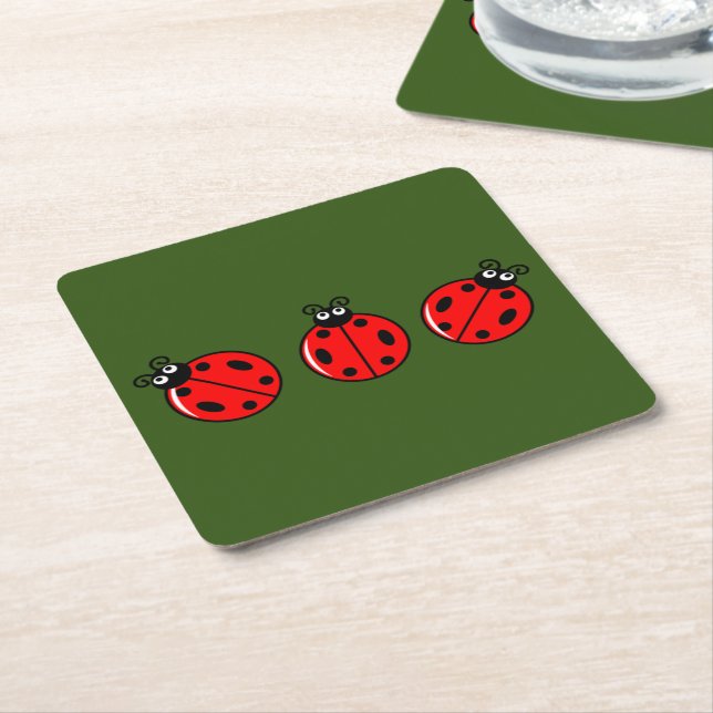 Tre små ladybugs - Papper Underlägg (Vinklad)