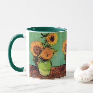 Tre solblommor i Vas av Vincent van Gogh Mugg