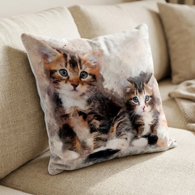 Tre söta och vackra kattungar i akvarell kudde (Three beautiful and cute kittens watercolor. throw pillow)