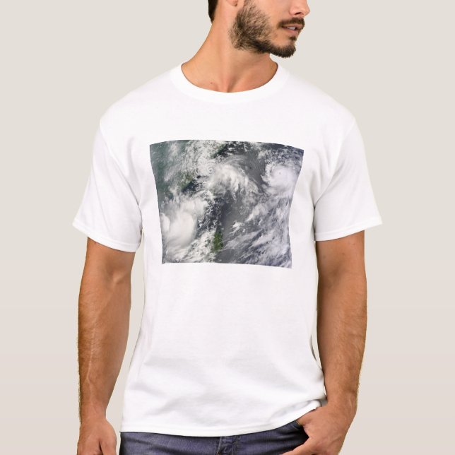 Tre starka stormar tee (Framsida)