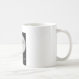 Tre svarta katter och moon.en kaffemugg