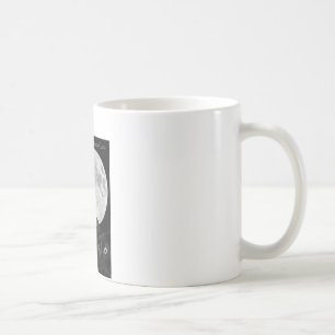 Tre svarta katter och moon.en kaffemugg