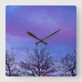 Tre Träd Toppar Fyrkantig Klocka