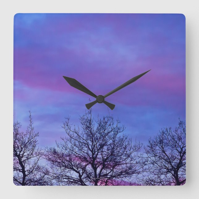 Tre Träd Toppar Fyrkantig Klocka (Framsida)