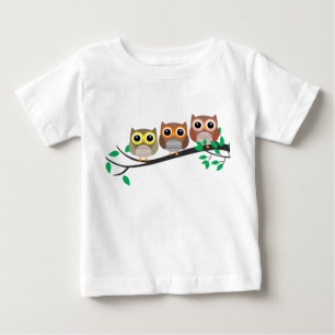 Tre Ugglor på en Träd Gren söt teckning T Shirt