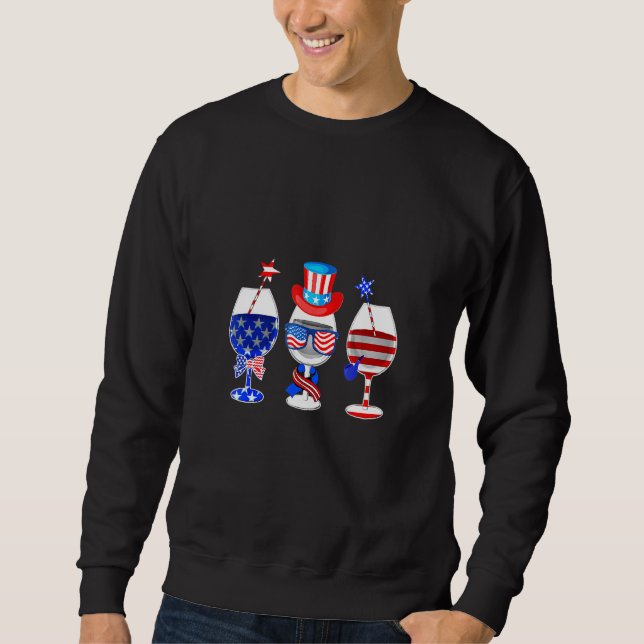 Tre Vin-glasögon 4:e juli Patriotic American Lång Ärmad Tröja (Framsida)