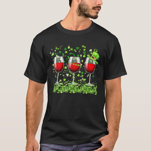 Tre Vin-glasögon Klöver Shamrock St Patrick Day T Shirt (Framsida)