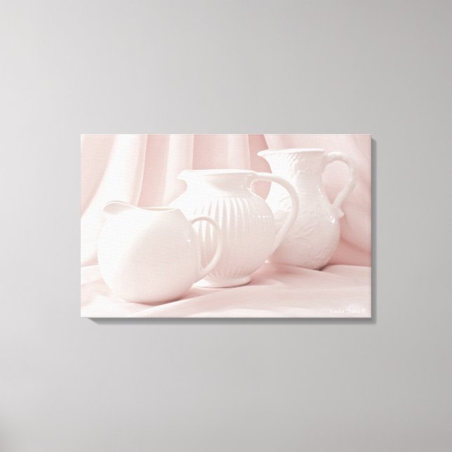 Tre vita pitchers Wrapped Canvas (Framsida)