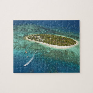 Treasure Island Resort and boat, Fiji Pussel
