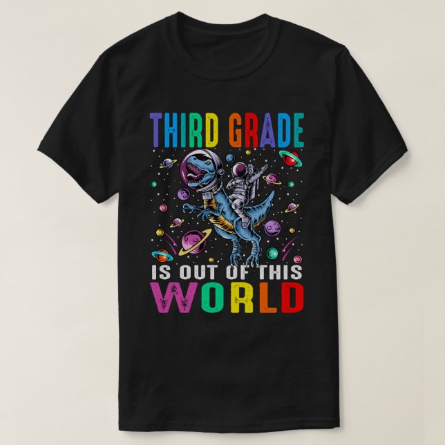 Tredje Klass är utanför denna världsastronaut Dino T Shirt (Design framsida)