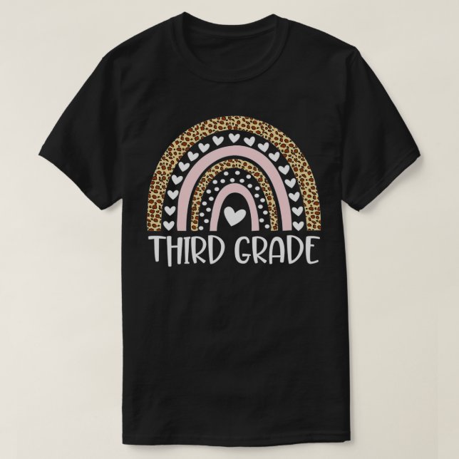 Tredje Klass-läraren Leopard Rainbow 3rd Klass Tea T Shirt (Design framsida)