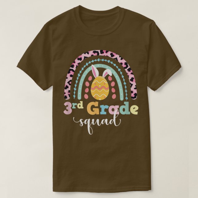 Tredje Klass Squad Leopard Rainbow Påskhare Teach T Shirt (Design framsida)