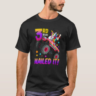 Tredje Klass: Unicorn Monster Lastbil Graduati T Shirt