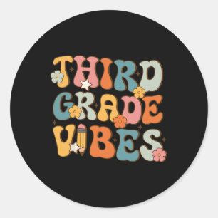 Tredje Klass Vibes Back to school Retro tredje Kla Runt Klistermärke