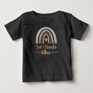 Tredje Klassens Vibbar Regnbåge Tredje Klass Tillb T Shirt