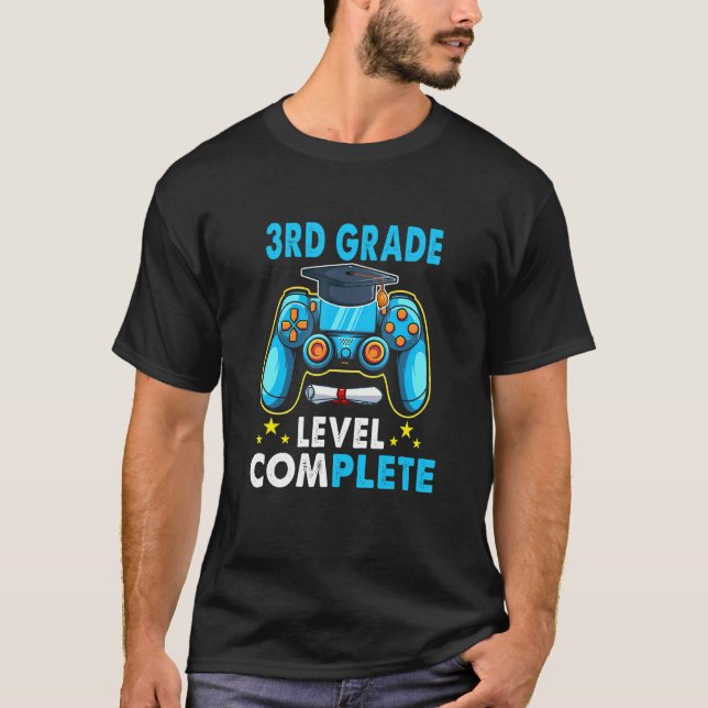 Tredje klassens videospelsöverordnad på Klass 2 T Shirt (Framsida)